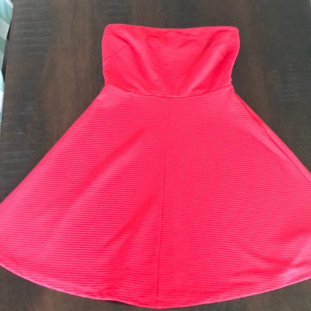 NWOT The Limited Red Strapless Dress - Medium